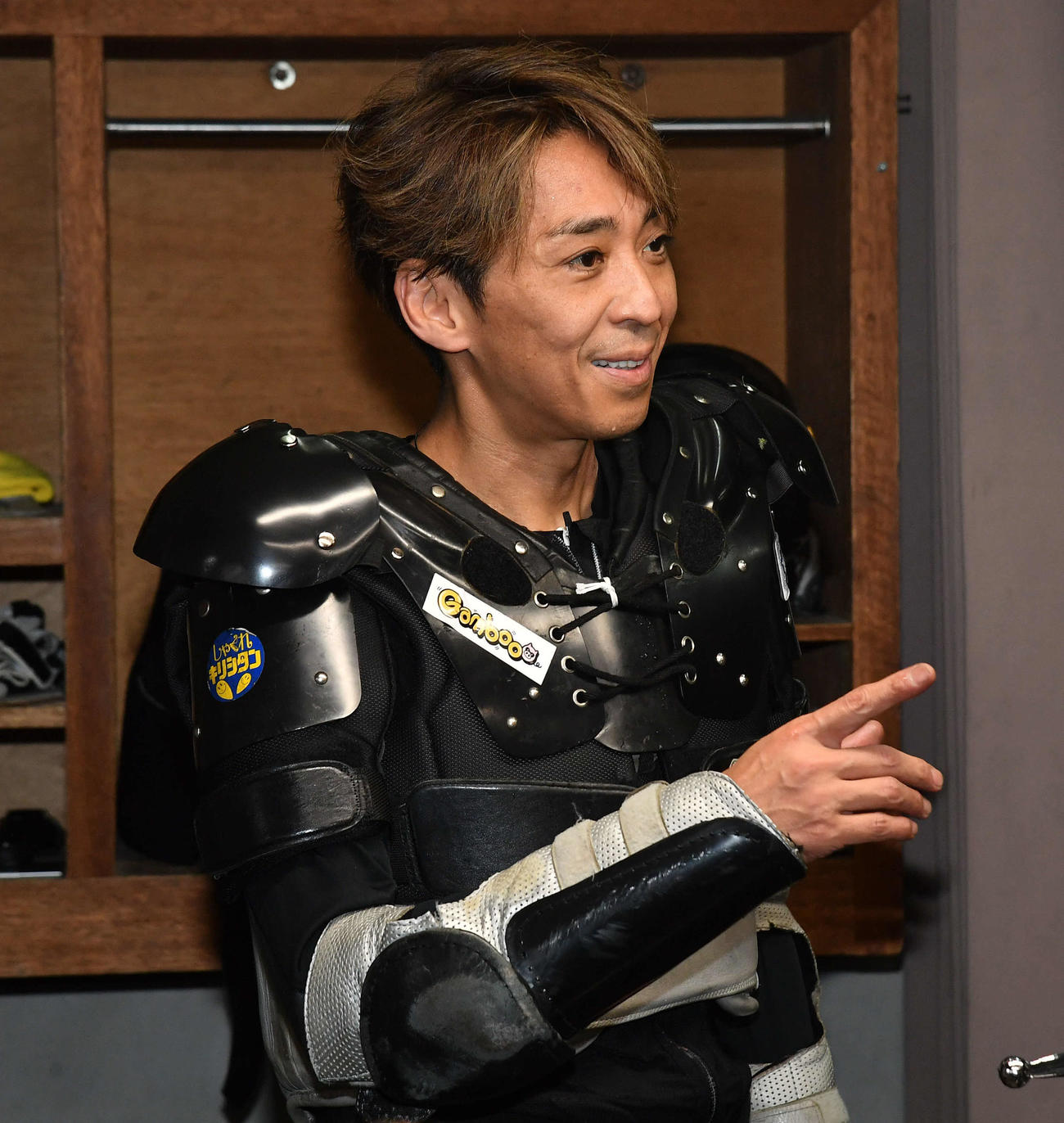 SGオールスターオートレース5日目　4Rを終え、ロッカーに戻った森且行（撮影・岩下翔太）