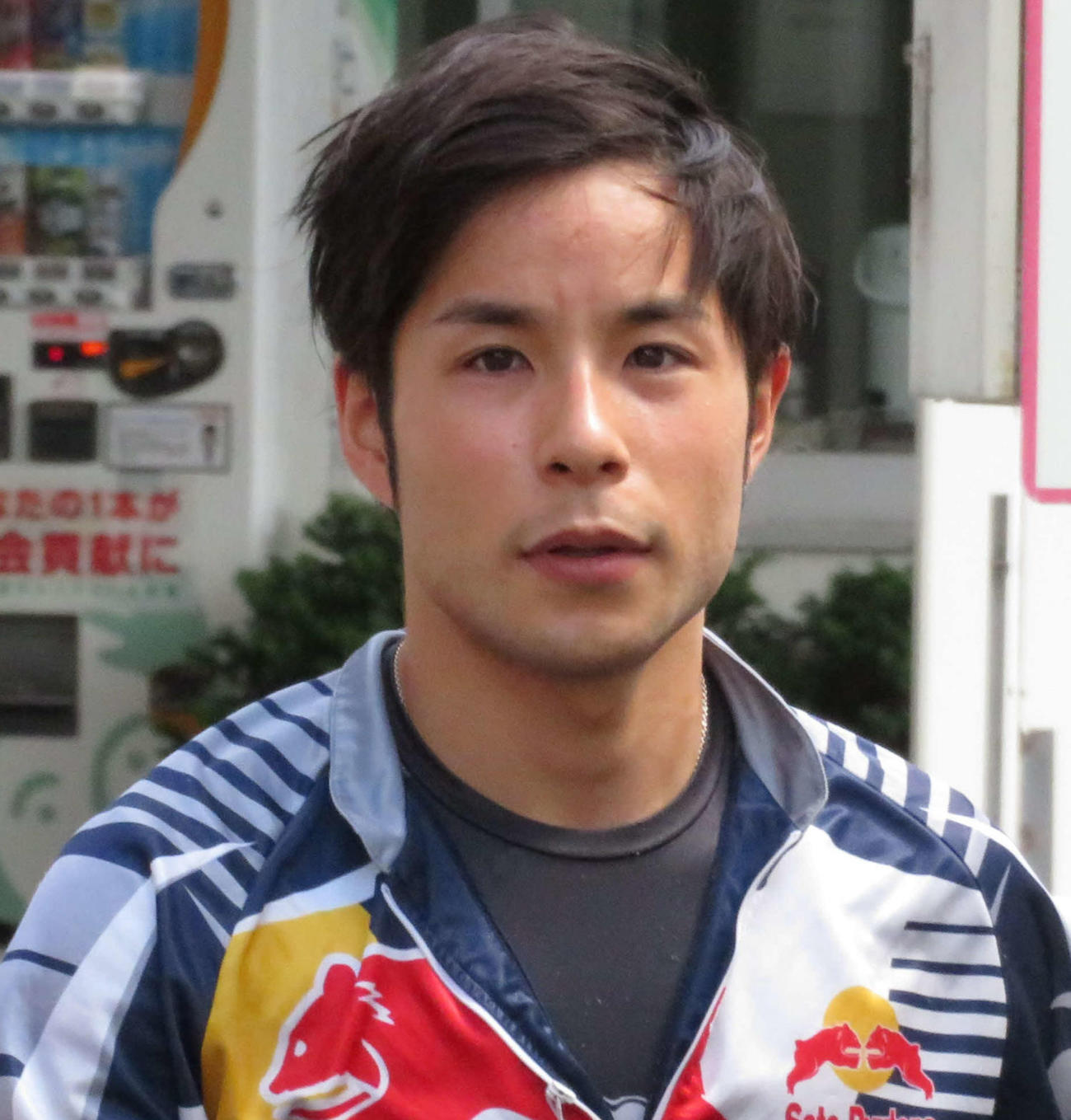 師匠・長田頼宗からの情報を生かしてエンジンを仕上げたい佐藤隆太郎