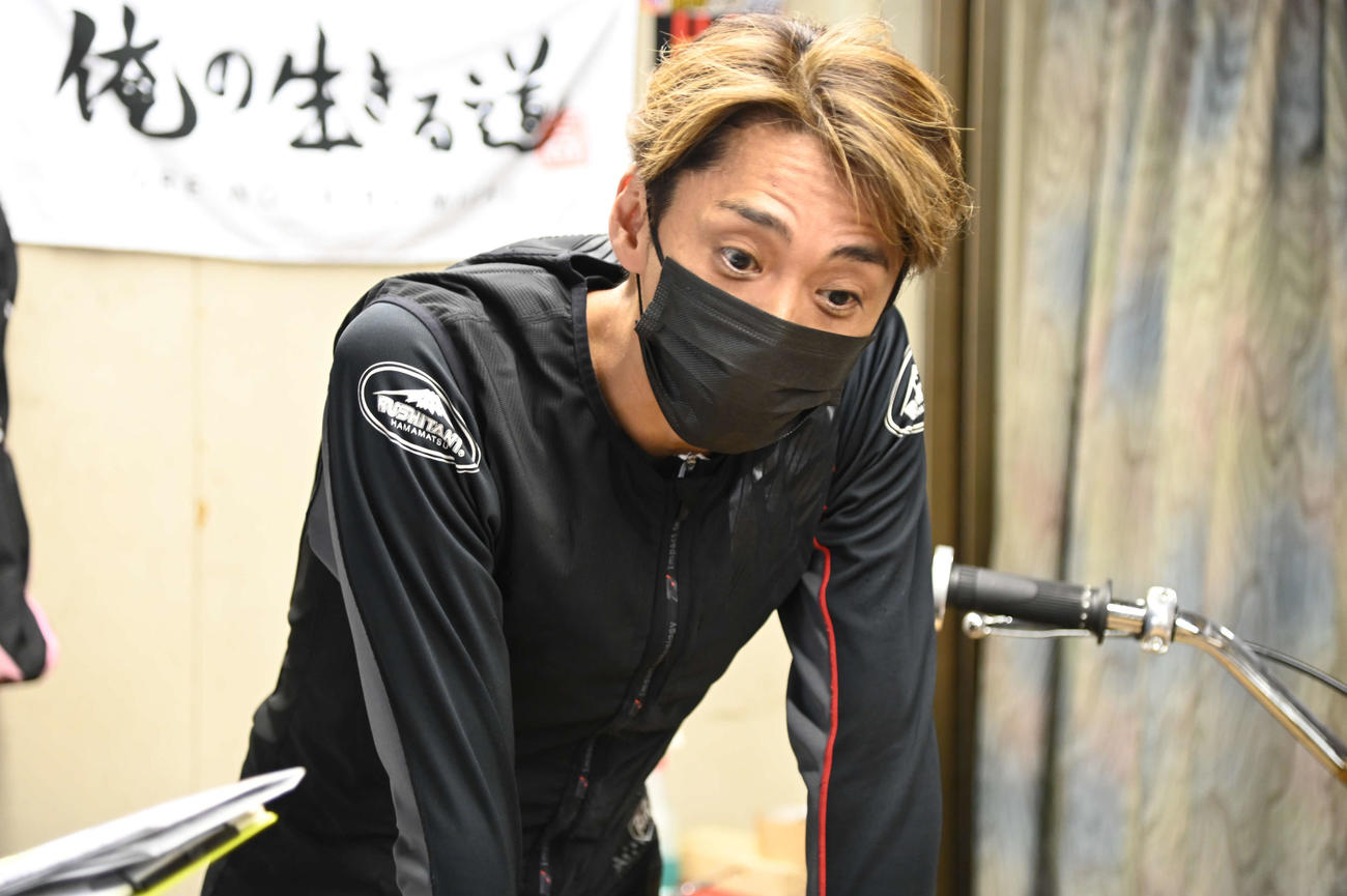 レースを振り返る森且行