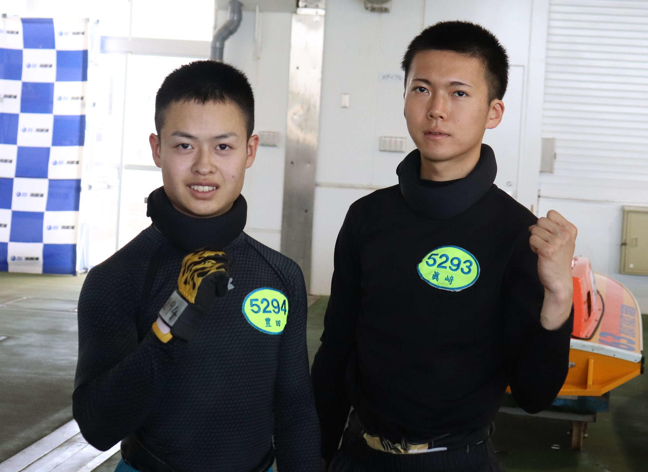 真崎武蔵（右）と、豊田祥生が、プロデビューを果たす