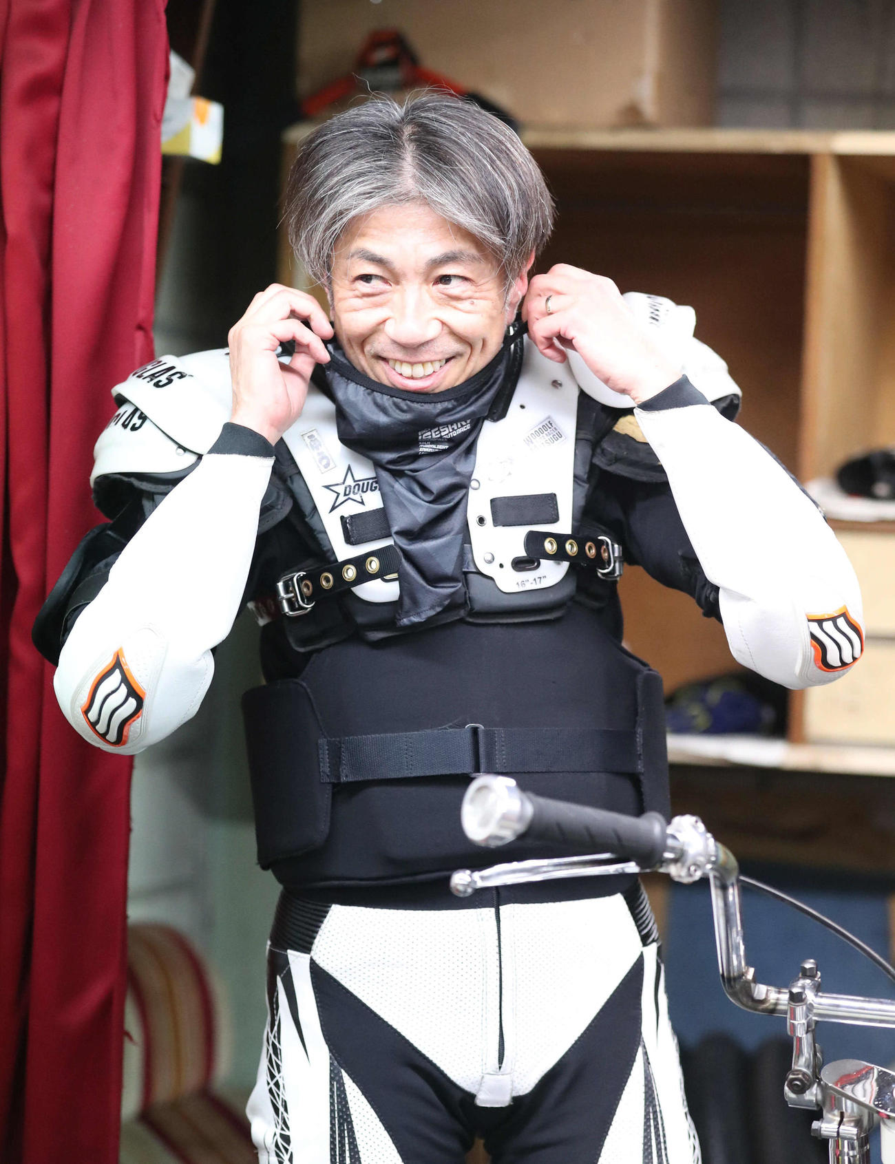 通算1600勝を達成した高橋貢