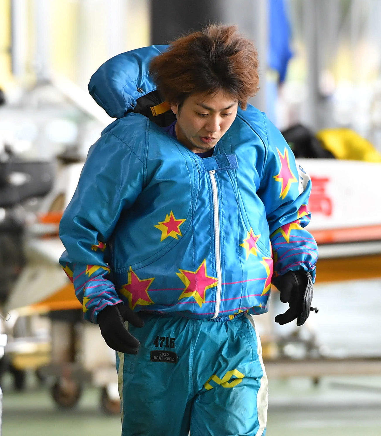 SGボートレースオールスター3日目　6R、フライングした4715村上遼は厳しい表情でピットへ戻る（撮影・岩下翔太）