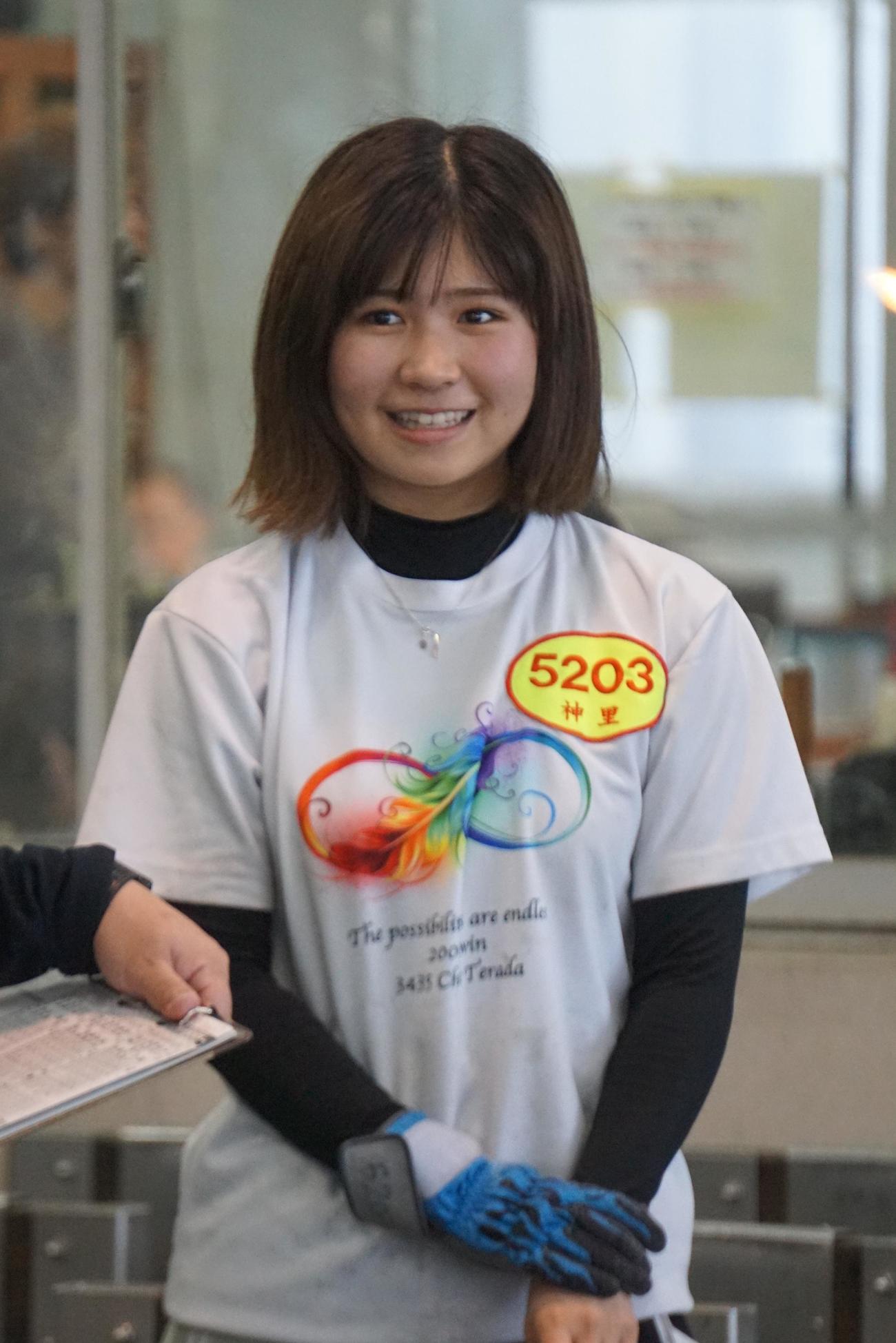 神里琴音が上々の滑り出しを飾った