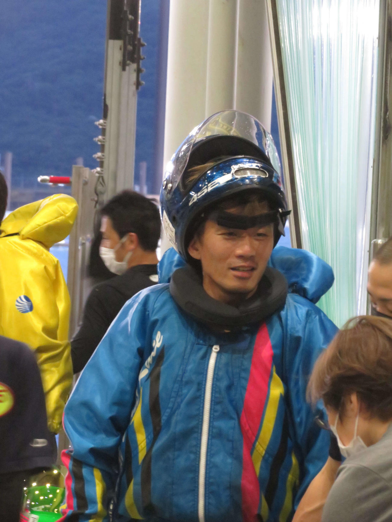 初日連勝を飾った嶋義信