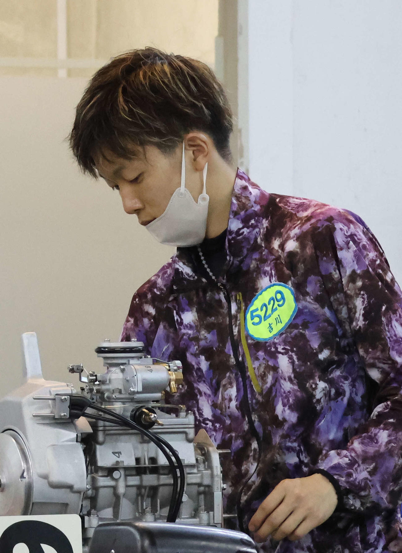 吉川晴人が自身初のイン逃げを決めた。準優進出に向けて、レース後はエンジン本体を入念に点検していた