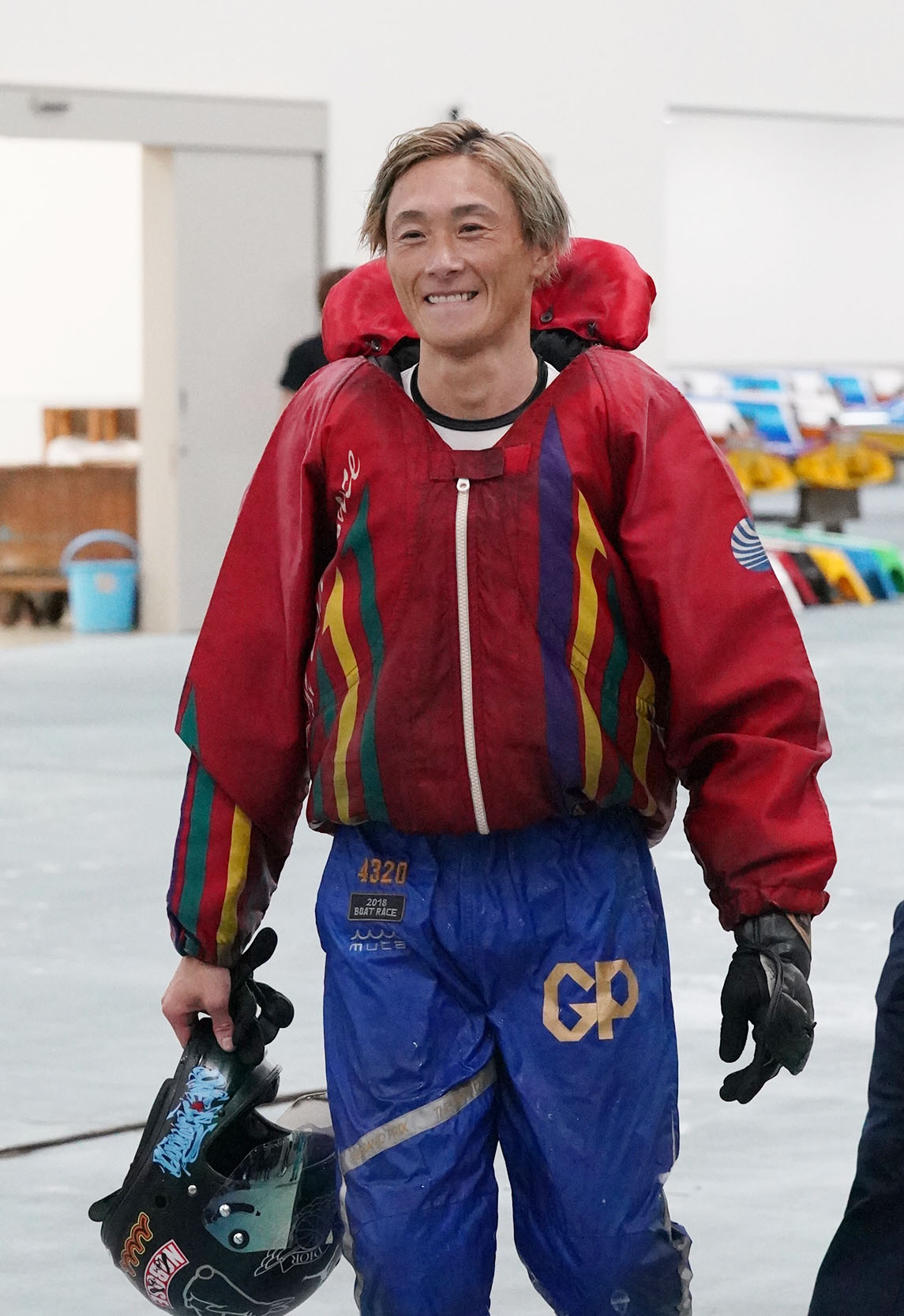 G1オールジャパン竹島特別「5日目・準優勝戦」10R、2着となり明日の優勝戦へ進む峰竜太（撮影・森本幸一）
