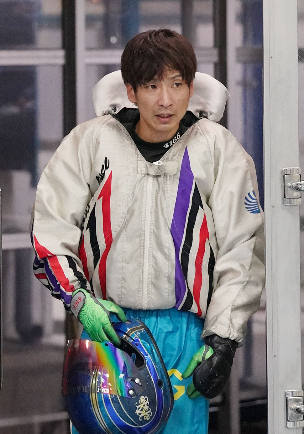 G1オールジャパン竹島特別「5日目・準優勝戦」10R、1着となり明日の優勝戦へ進む吉田拡郎（4166）（撮影・森本幸一）