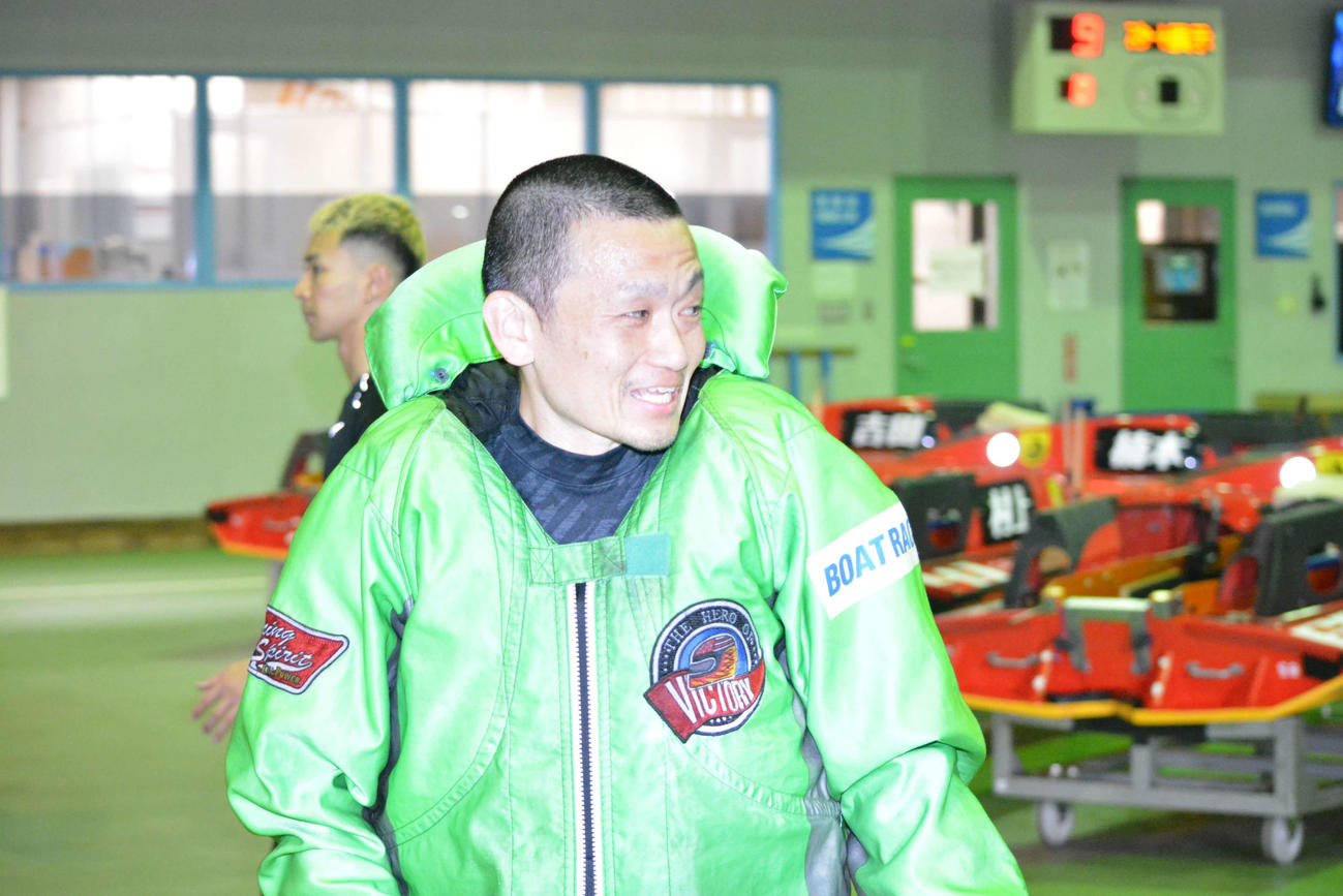 野末智一は6枠から白星発進を決めた