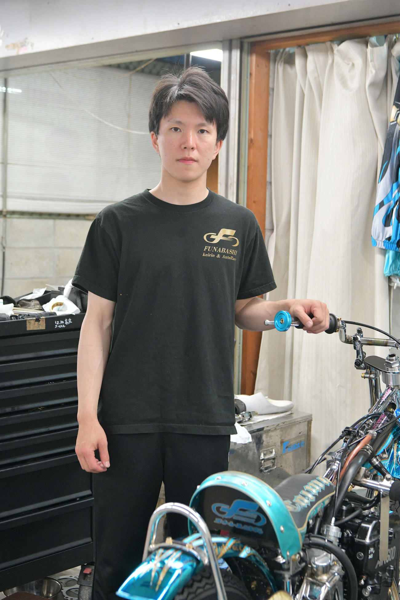 鈴木圭一郎が大会連覇を狙って登場する