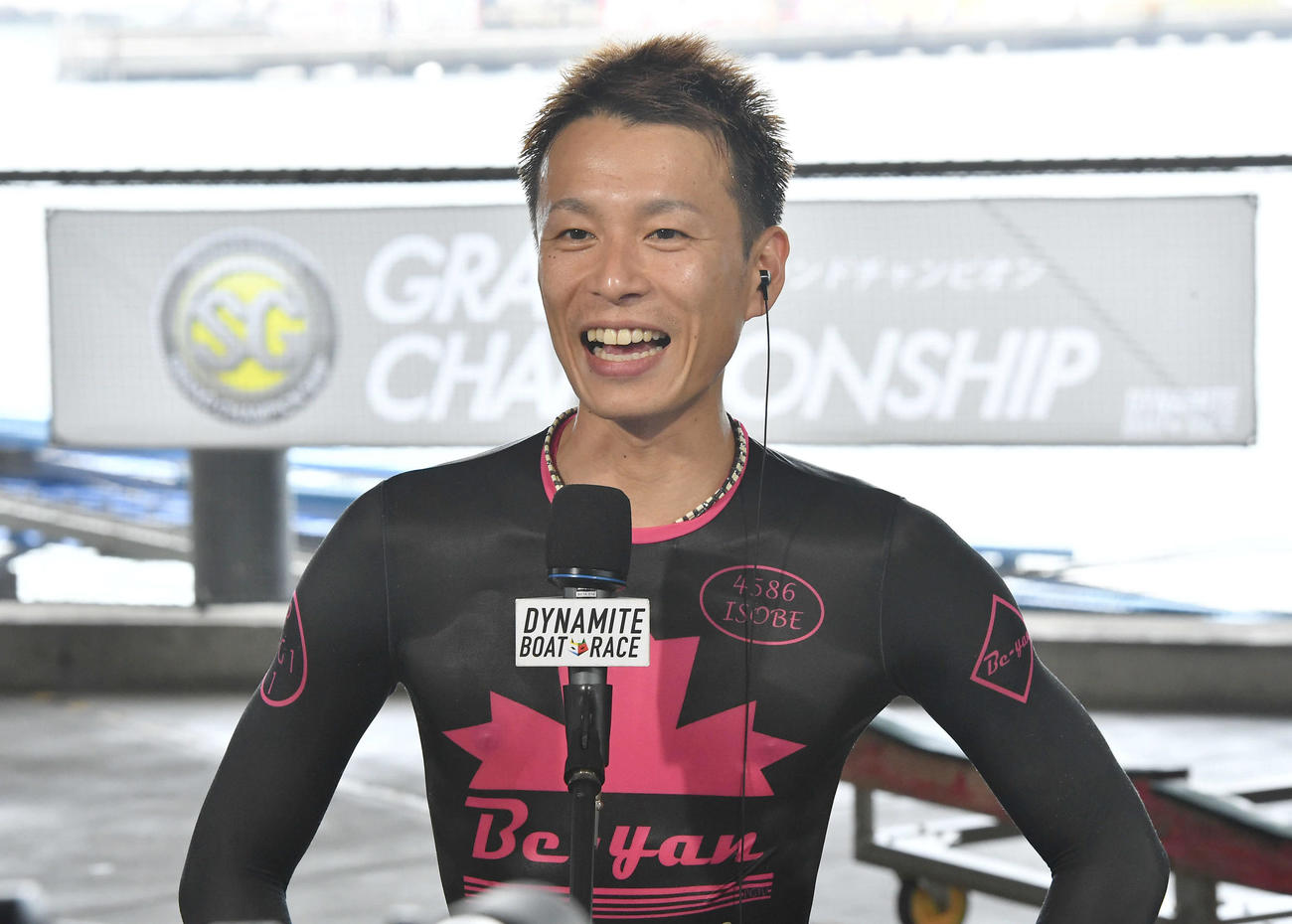 SGグランドチャンピオン4日目　7Rの勝利インタビューで笑顔を見せる磯部誠
