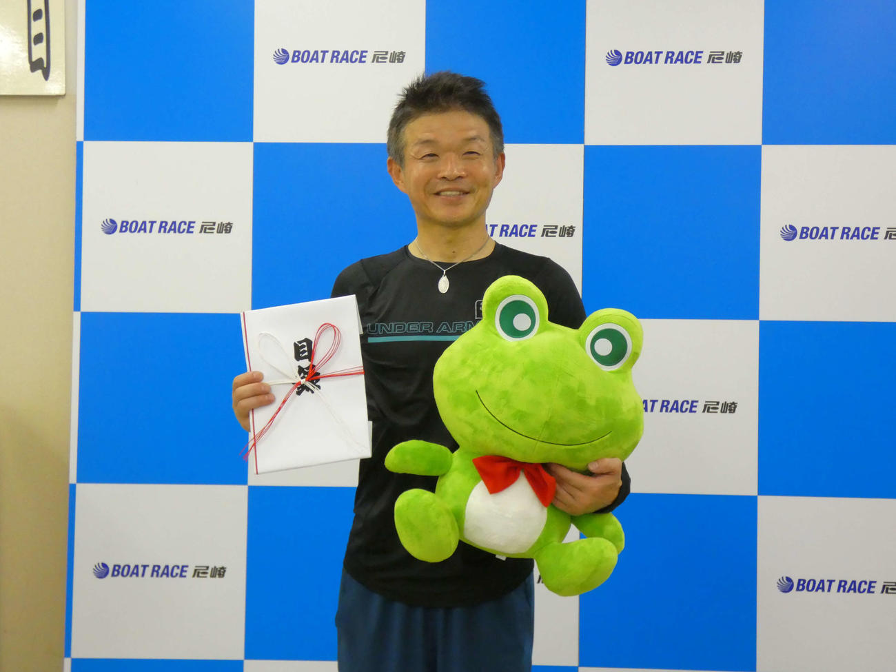 柏野幸二はこの日、通算2000勝を達成した（撮影・前原一樹）