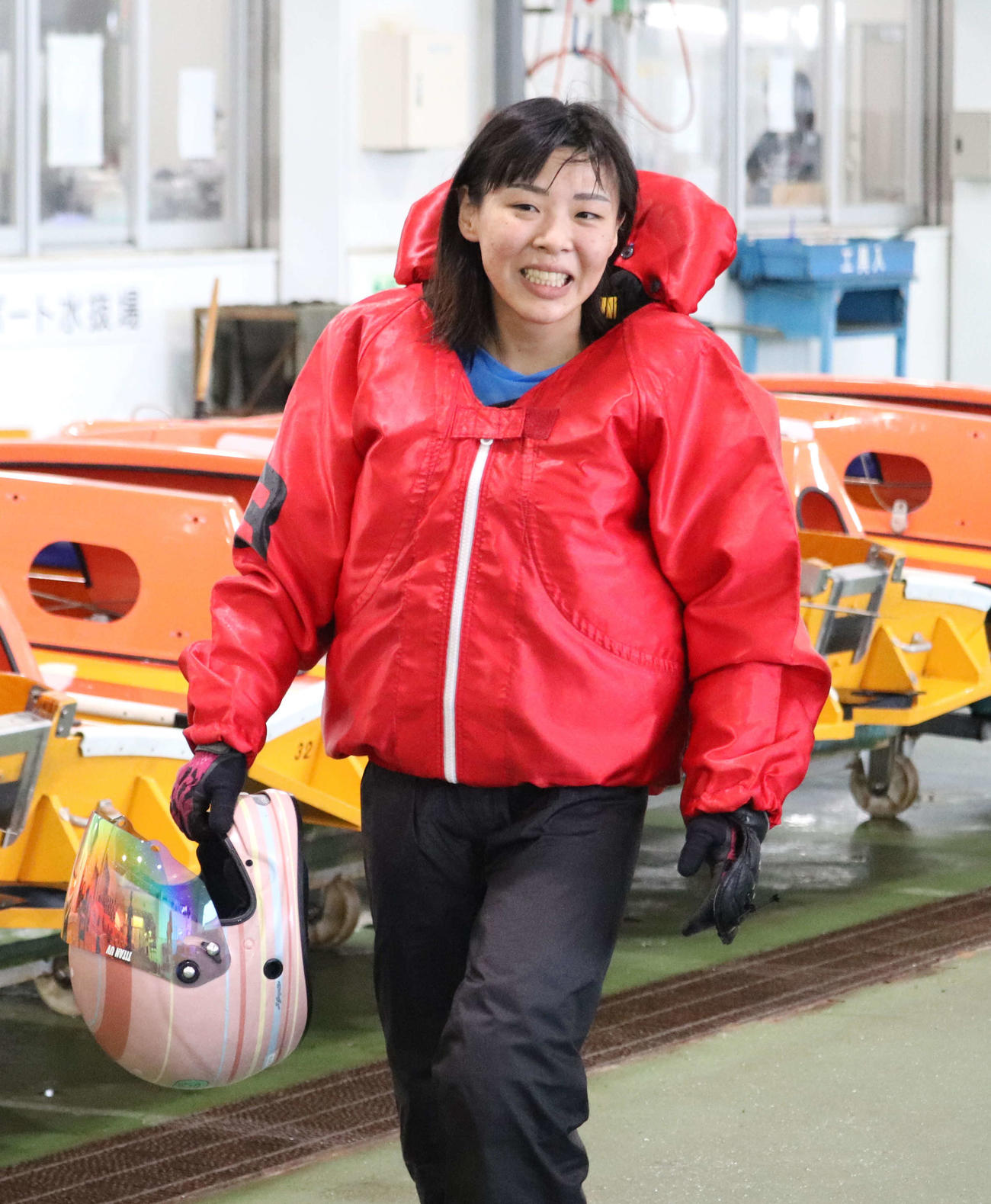 大石真央が元気いっぱいの走りを見せる