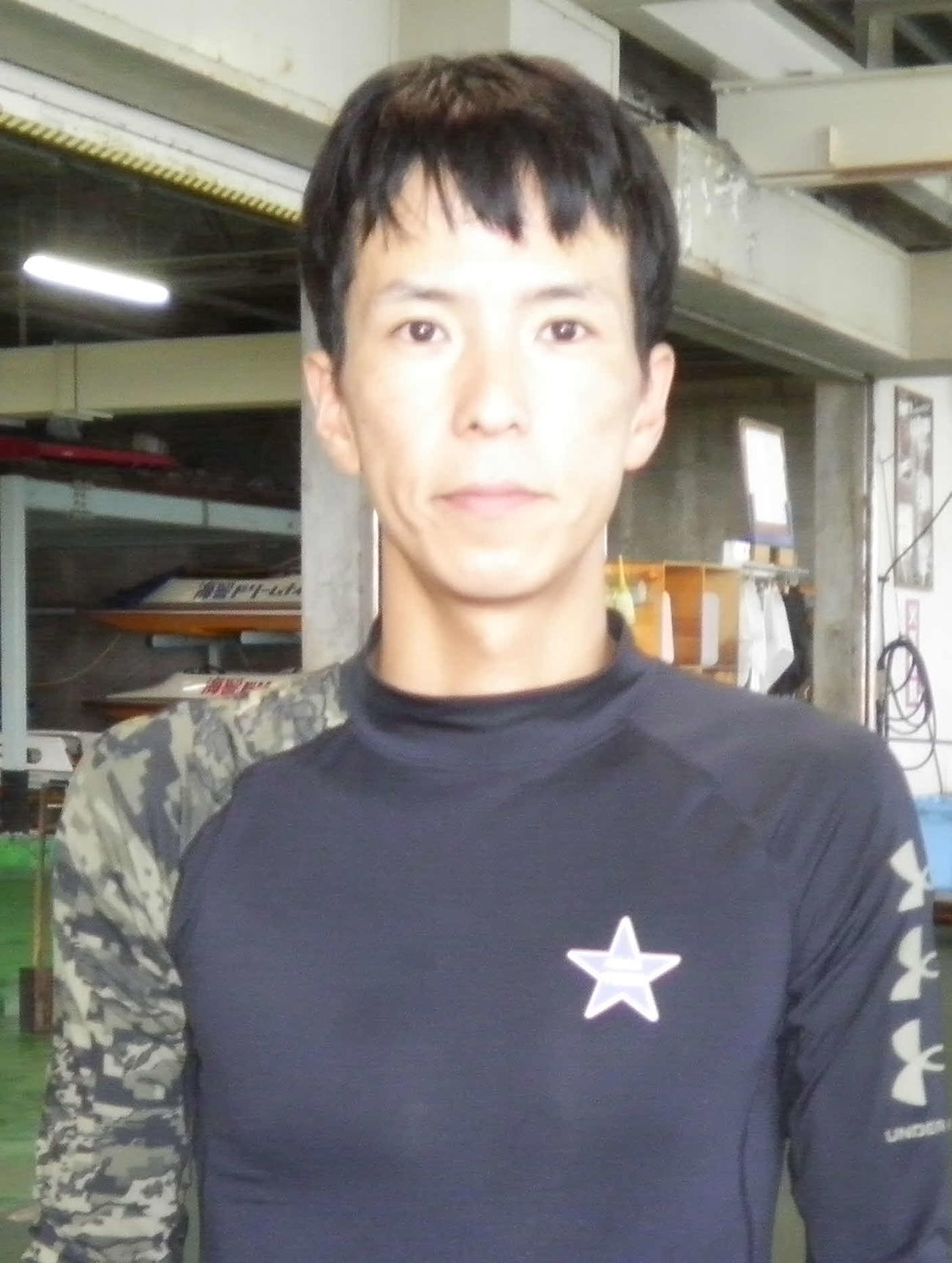 準優進出戦8R、新田雄史が先手を譲らない