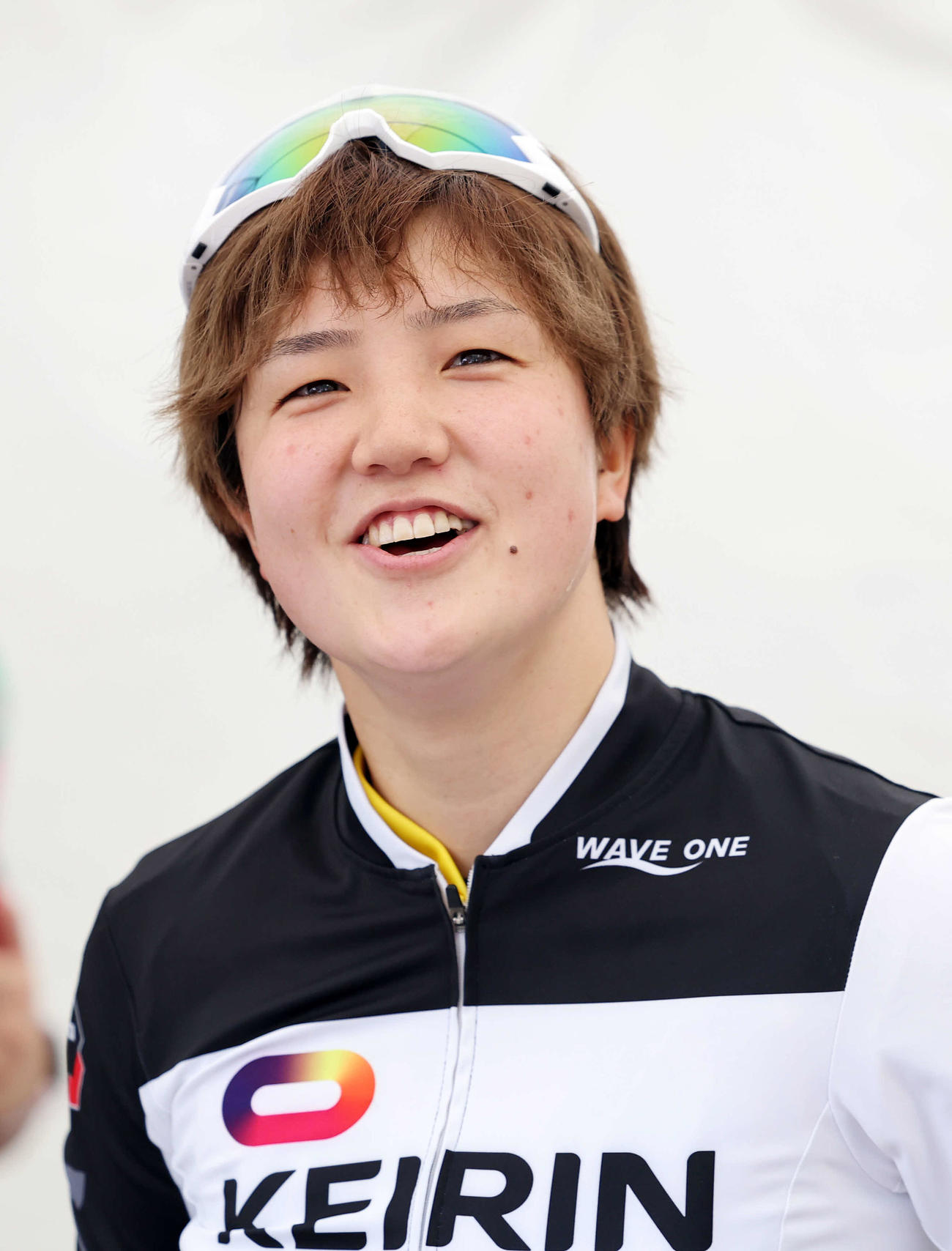 笑顔を見せる小林莉子（撮影・鈴木正人）