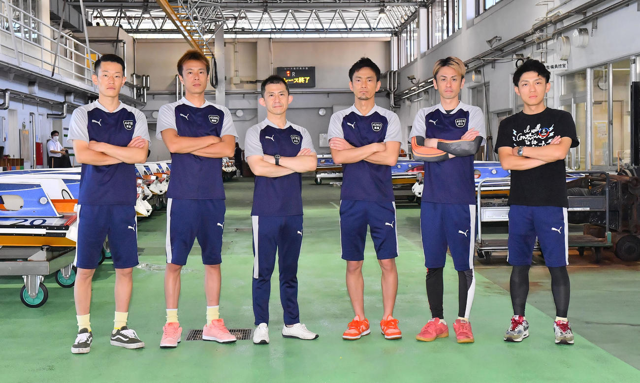初日ドリーム戦に出場する6選手、左から茅原悠紀、磯部誠、瓜生正義、馬場貴也、井口佳典、桐生順平（撮影・和賀正仁）
