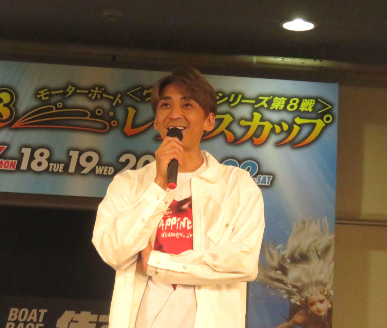 森且行が住之江ボートでトークショーを開催。多くのファンが詰めかけた