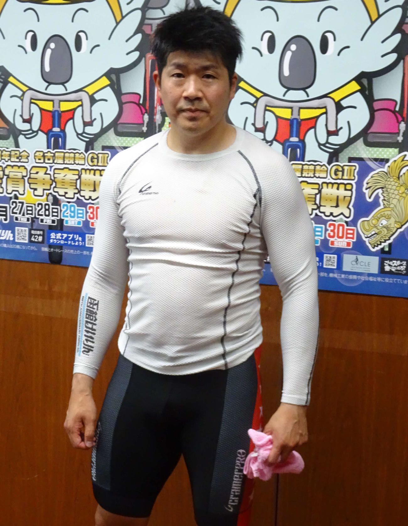 1予3R快勝の高橋和也。2予11Rは橋本優己目標に準決進出を狙う