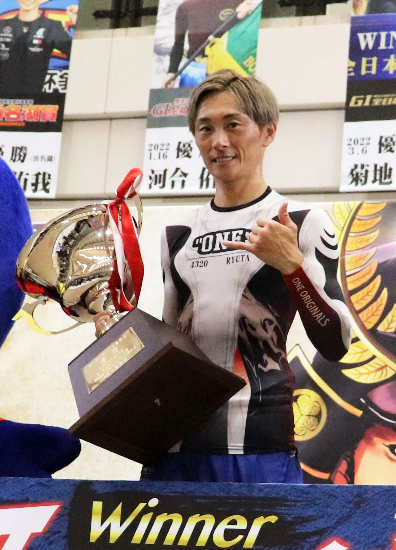 峰竜太（中央）が2コース差しでG2モーターボート大賞を制した