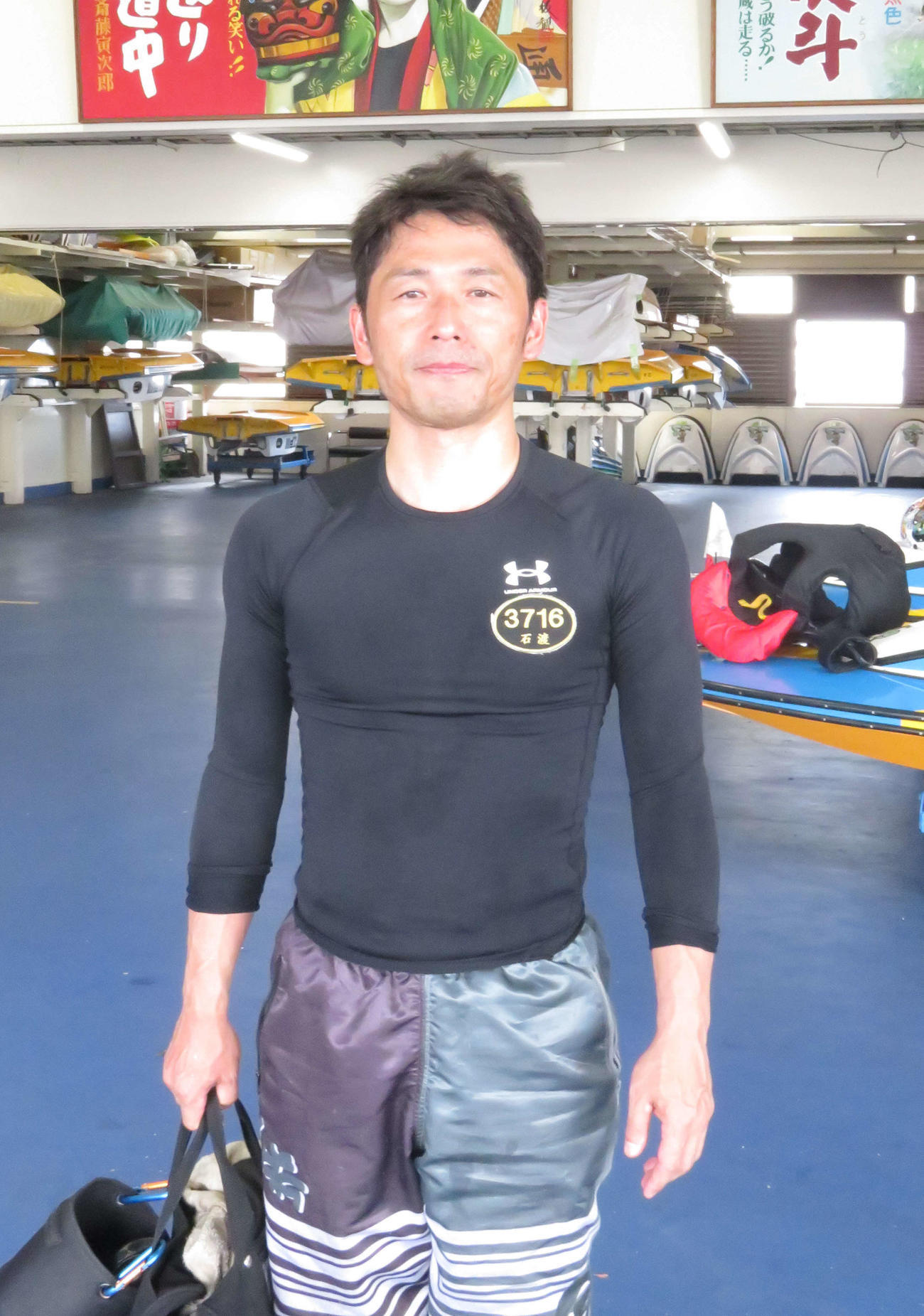 石渡鉄兵は伸びる足にして自力勝負を打つ