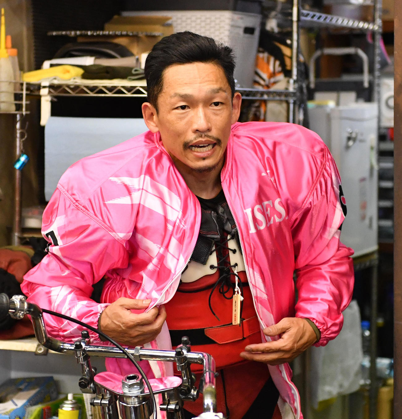 中村雅人が本領のさばきを見せつけた