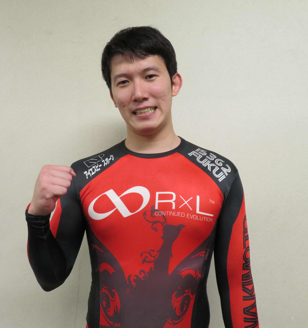 得意バンクで決勝進出を狙う脇本勇希（撮影・栗田文人）