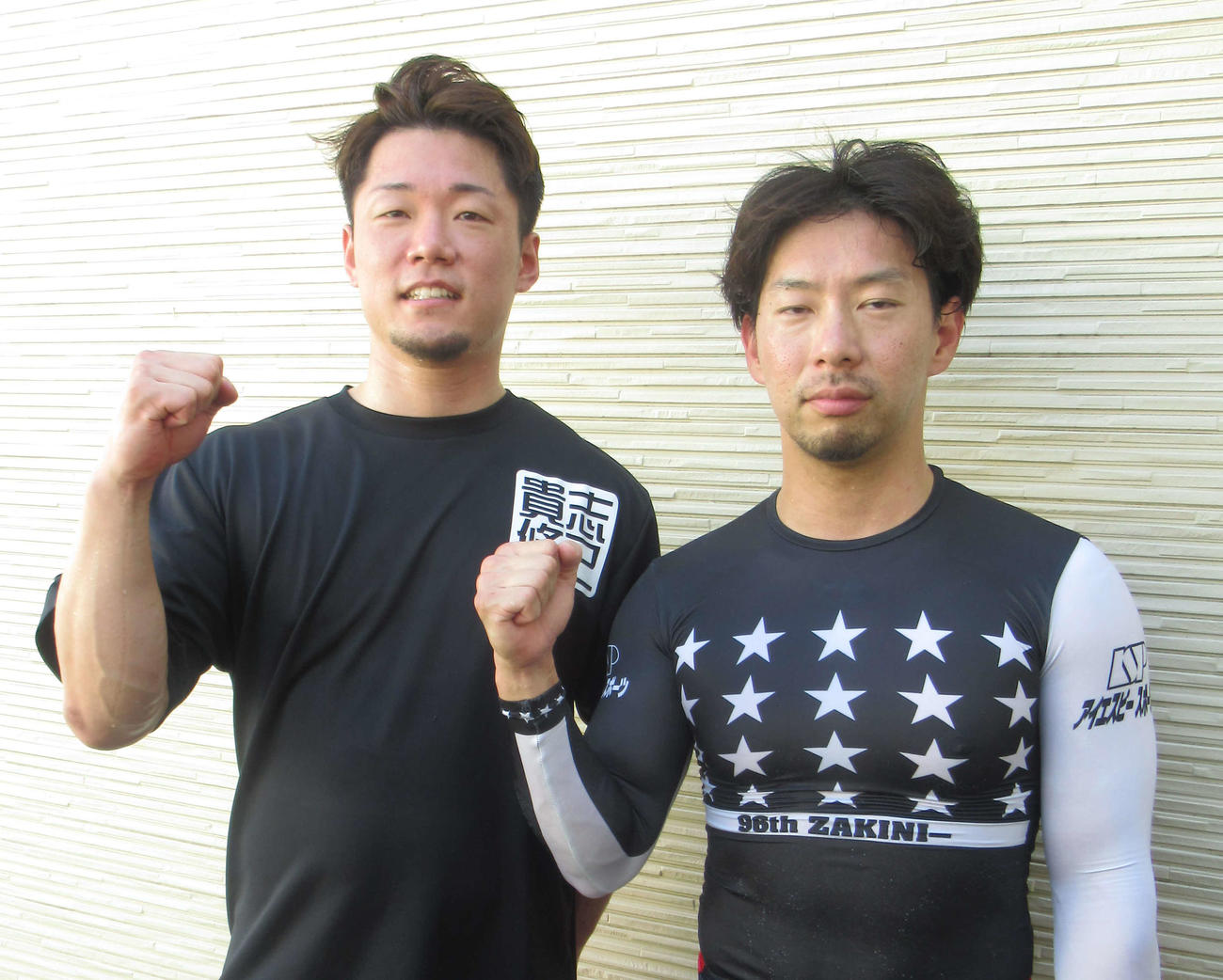 岡崎智哉（右）が再度、貴志修己を目標に戦う（撮影・山田敏明