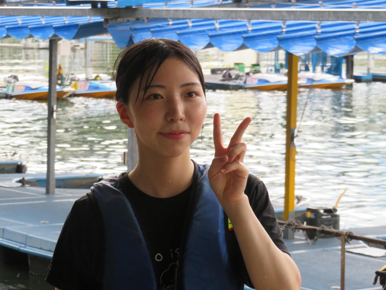 多くの先輩に水神祭の祝福を受けた井上未都
