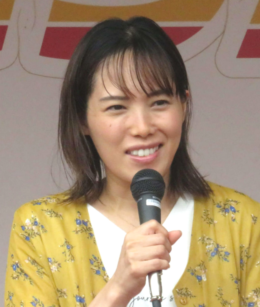 立川競輪場でトークショーに登場したオートレーサー佐藤摩弥（撮影・山本幸史）