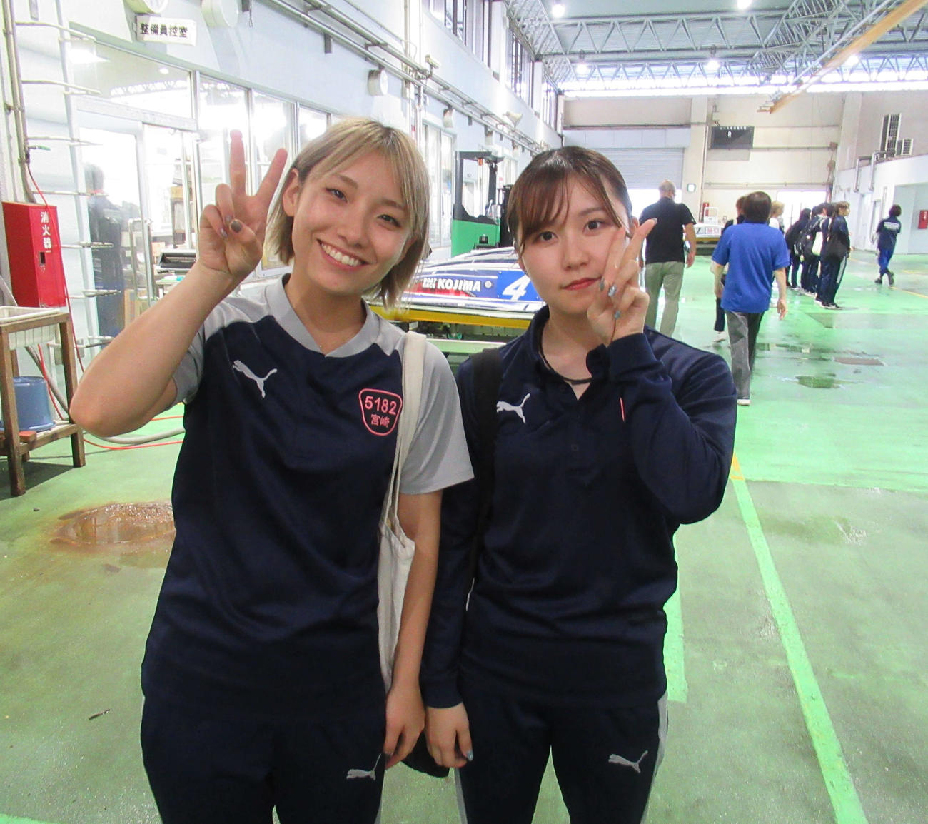 埼玉支部128期同期コンビの宮崎安奈（左）と大久保佑香は勝負駆けに挑む（撮影・高田和典）
