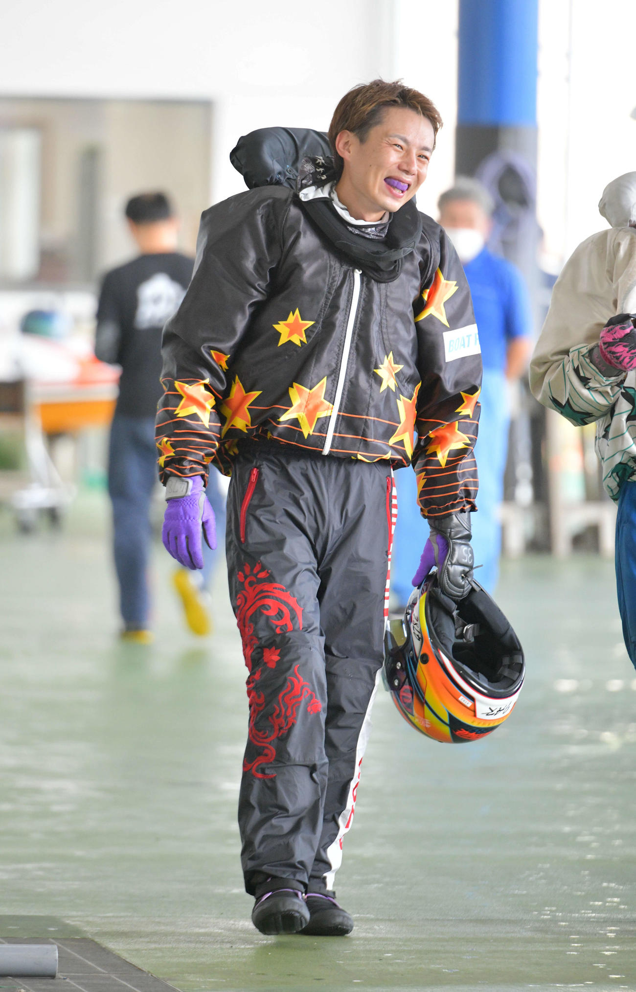 初日連勝の浜崎準也