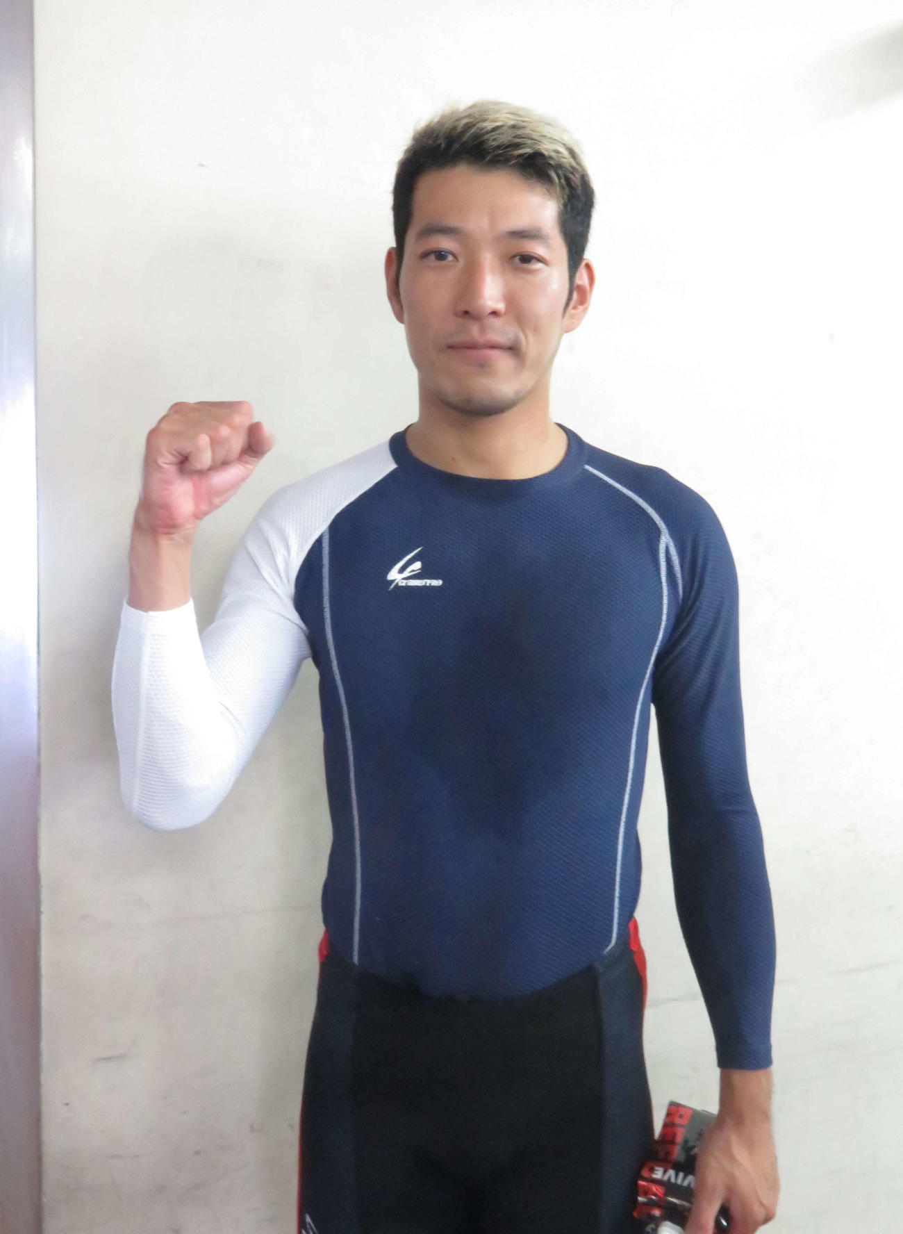 ライン3番手からの直線強襲で1着発進を決めた佐藤壮