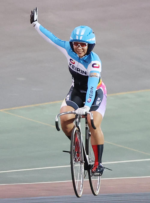 準決10Rの1着を喜ぶ太田りゆ（撮影・野上伸悟）