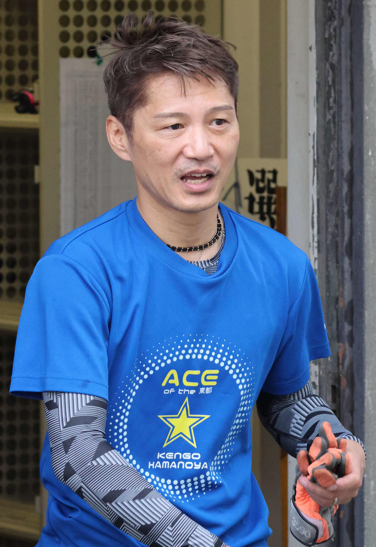 浜野谷憲吾が登場。初日から華麗に舞い白星発進を決める