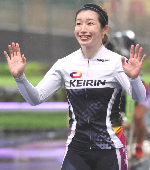 2023年10月4日、F2トーナメントCで地元Vを達成した石井貴子（撮影・野上伸悟）