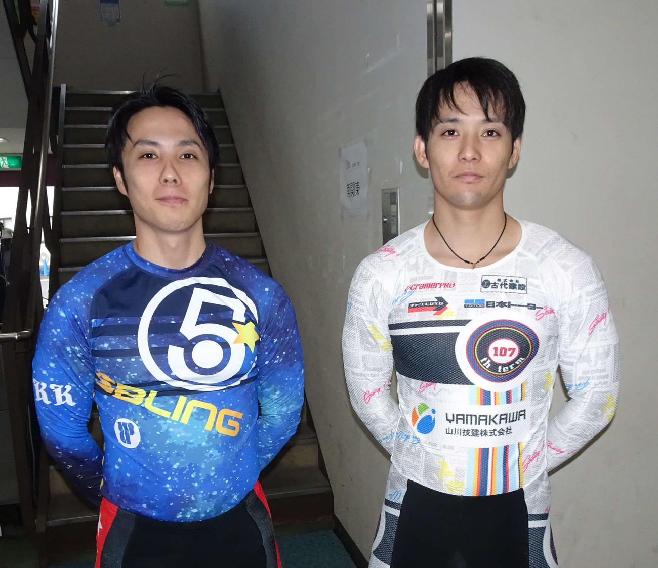瀬戸栄作（左）が兄晋作とそろって参戦