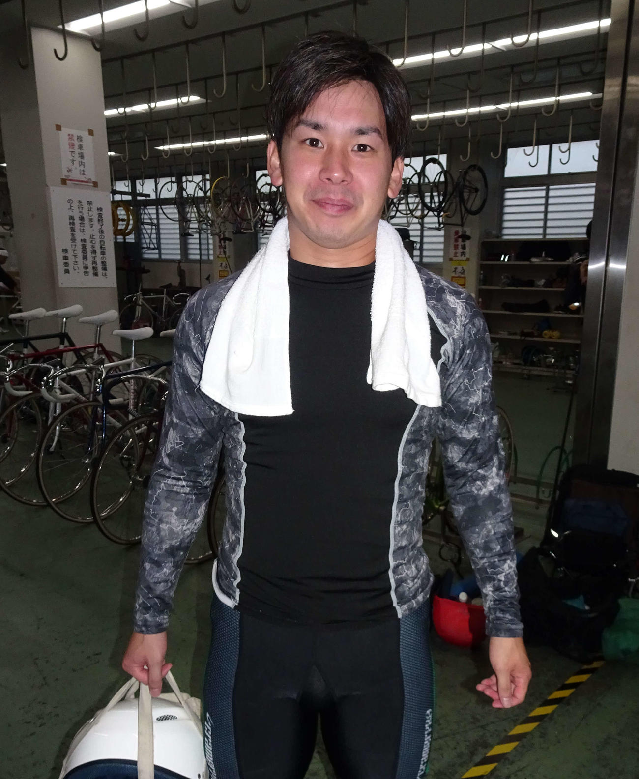 山本拳也が準決4Rで室井蓮太朗の番手を死守