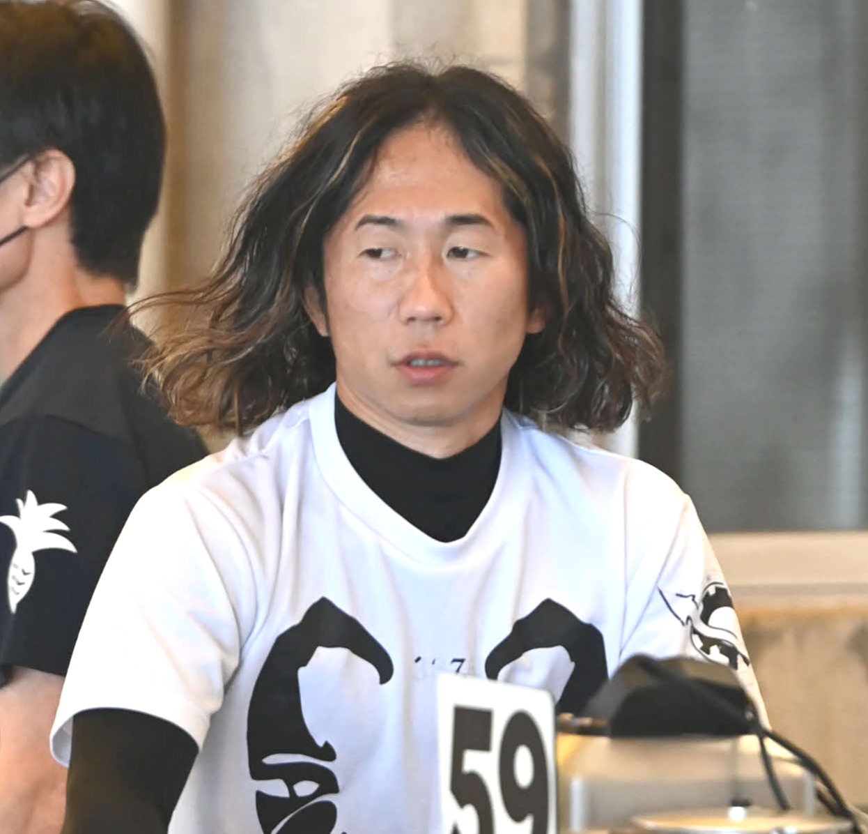 中辻崇人が劇的な展開を制し、予選トップ通過を決めた