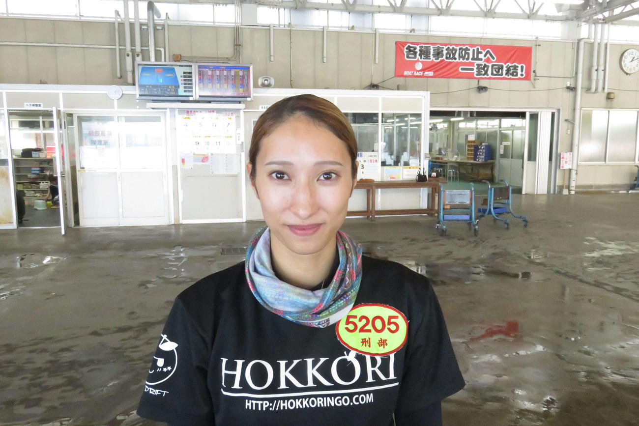 刑部亜里紗はターン回りがいい。準優11Rはセンターから攻め込む