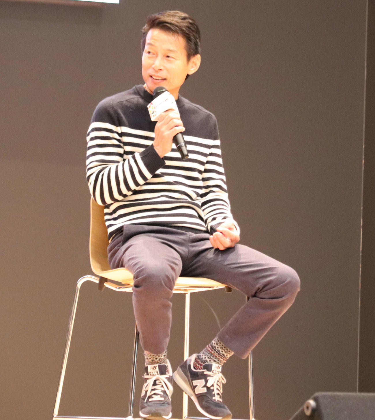 トークショーでの新美恵一さん