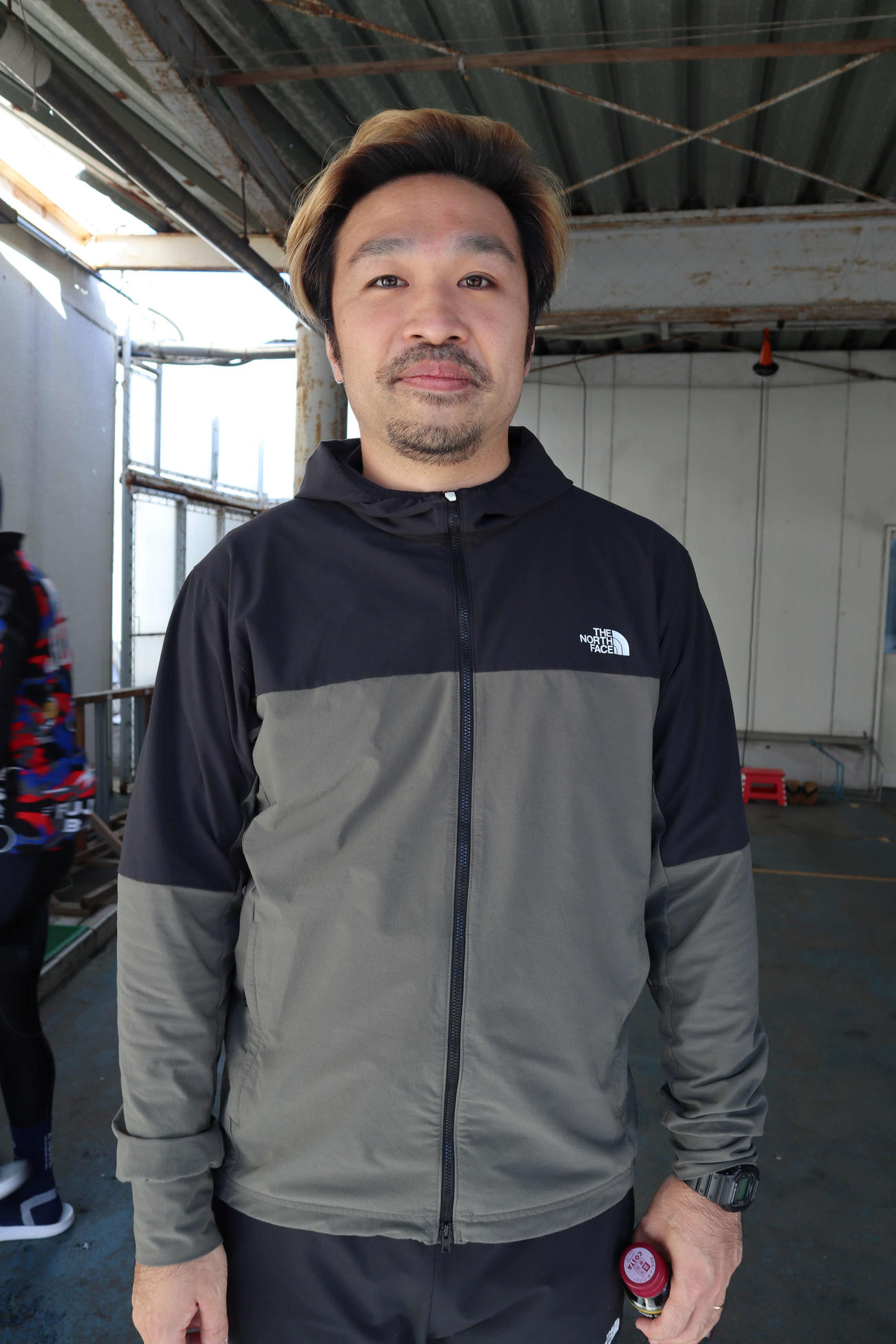 準決5Rの興呂木雄治は強気に前前へと攻めた（撮影・音無剛）