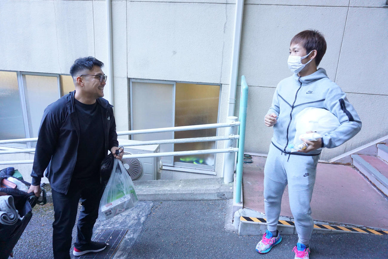 渡部幸訓と神山拓弥(左)の犬伏湧也の番手を巡る話し合いは穏便に終わった