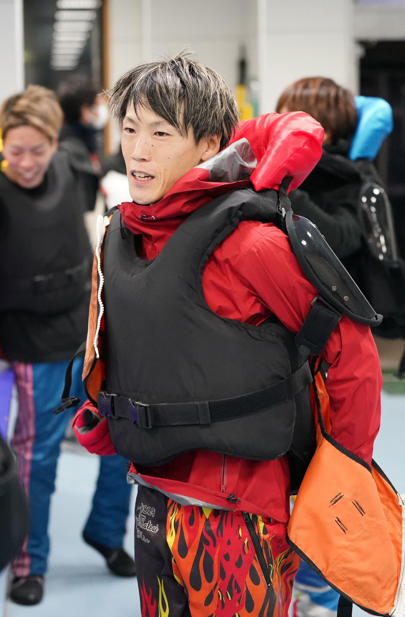 松井洪弥