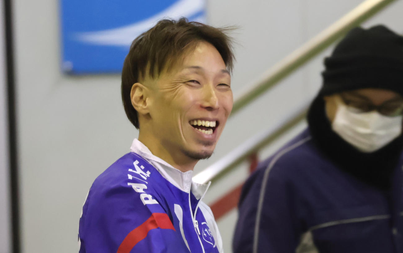 差しとまくりで連勝を飾った川上剛