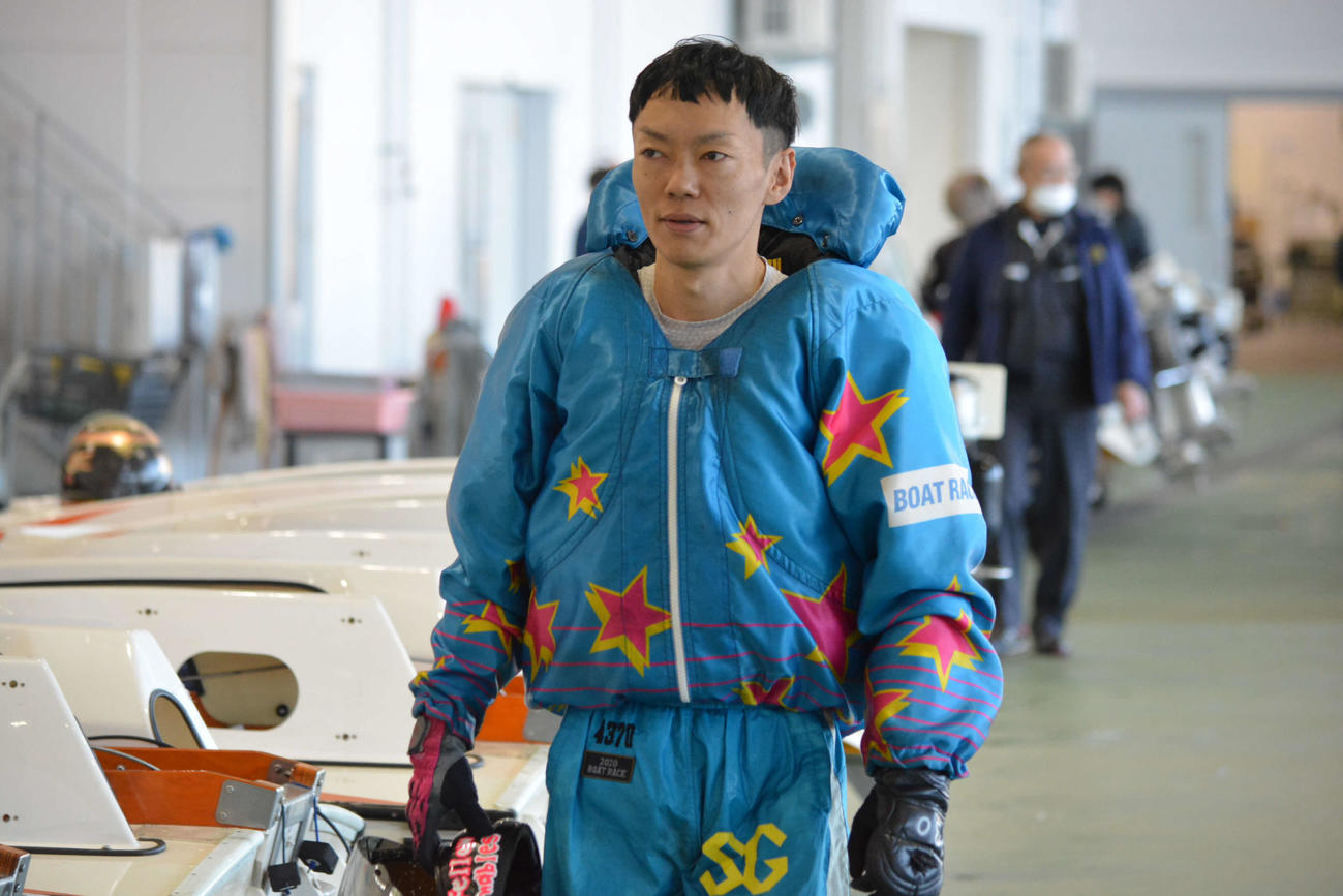 3日目凡退が続いた山口達也が巻き返しを図る