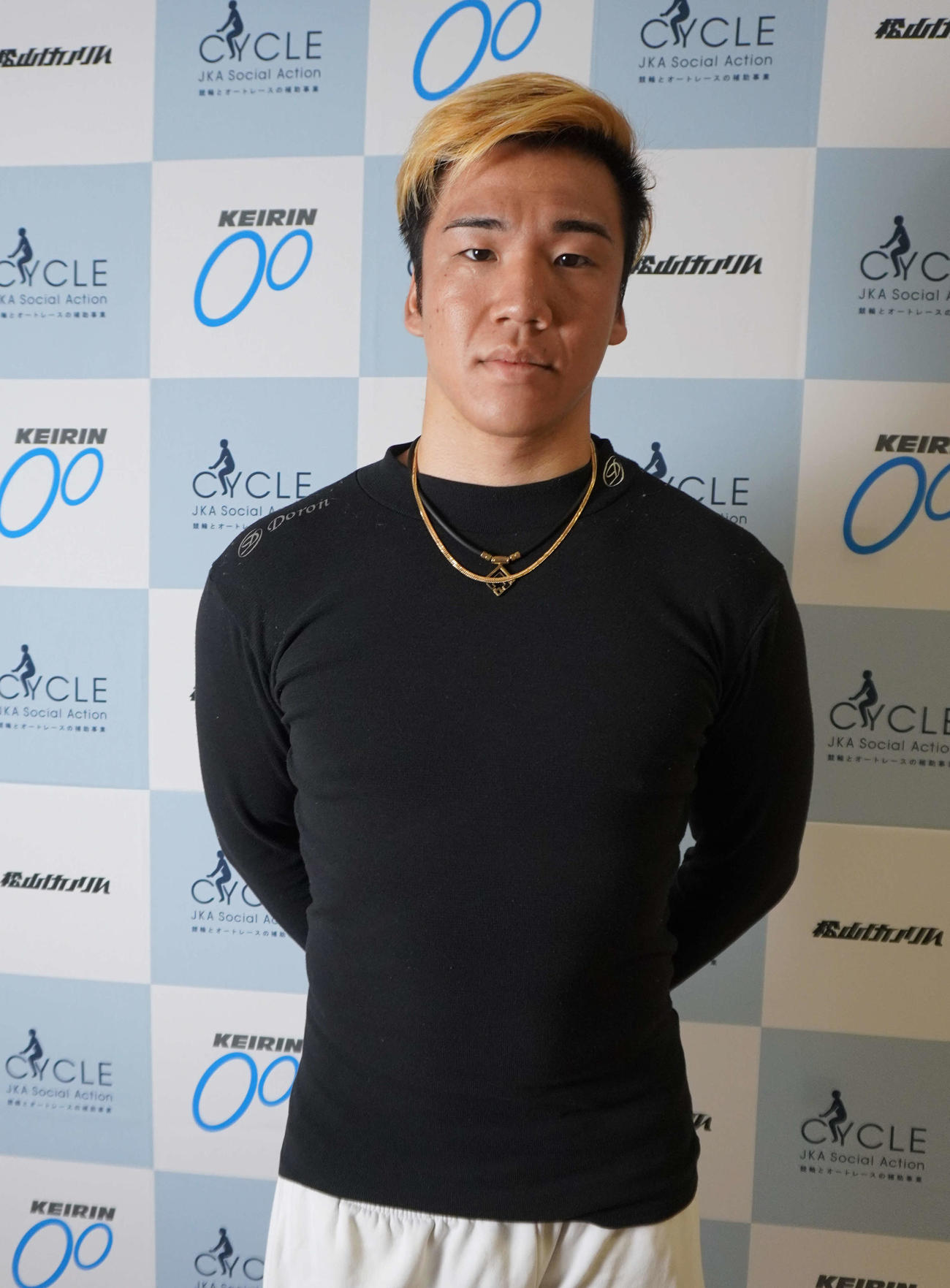 佐々木豪が北津留翼を相手に地元の意地を見せる