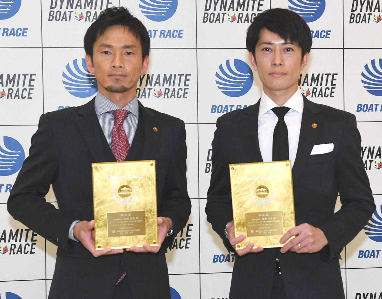 23年ゴールデンレーサーの表彰を受けた馬場貴也（左）と篠崎元志（撮影・前岡正明）