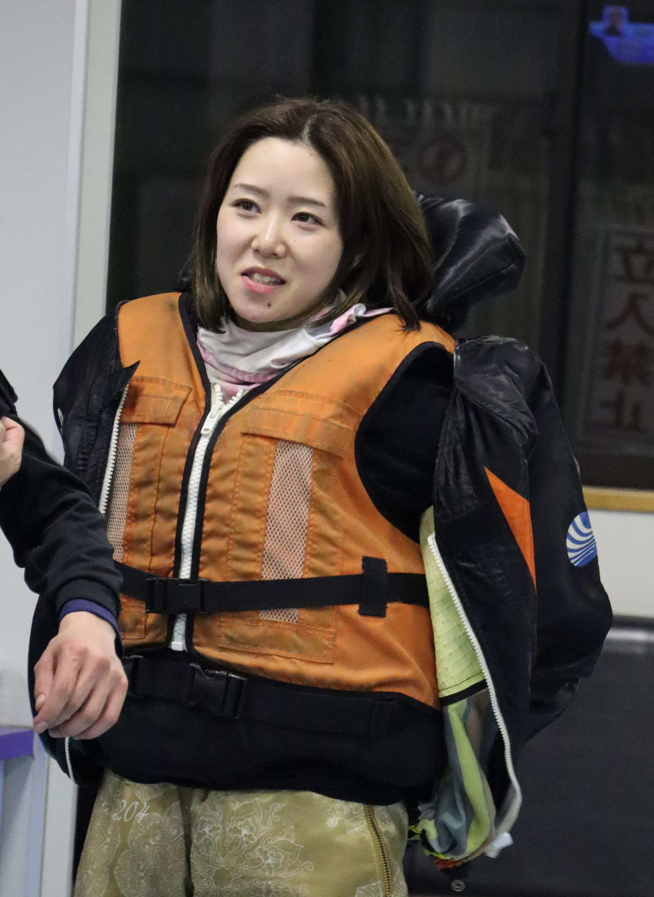 宇恵有香が3、2着と、上々の滑り出し。男子レーサー相手に互角以上に渡り合っている