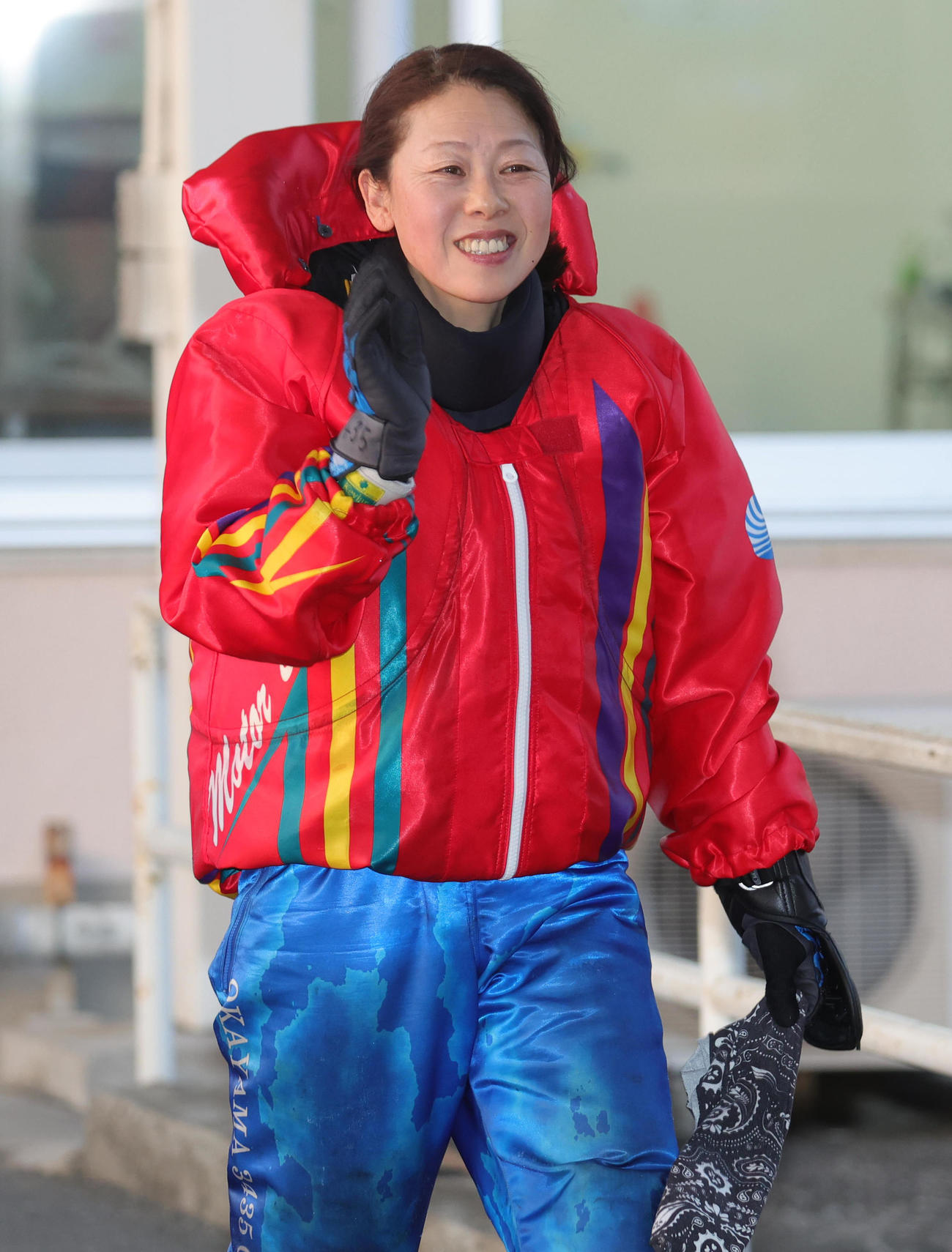 12Rレースを終え笑顔で引き揚げる寺田千恵（撮影・野上伸悟）