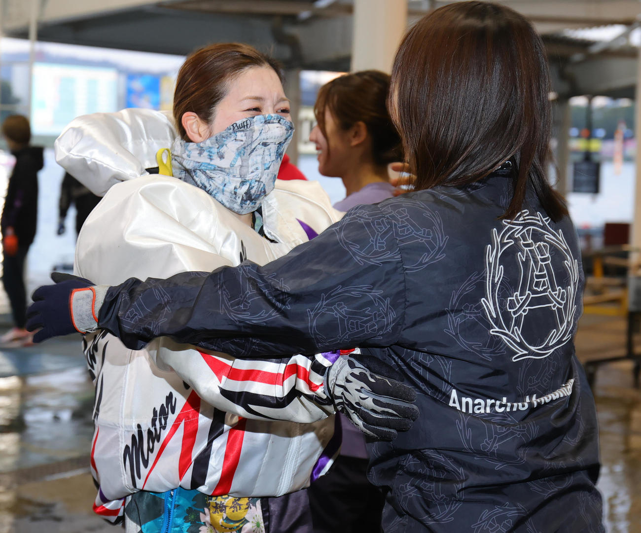シリーズ優勝戦を制し喜ぶ西橋奈未（撮影・野上伸悟）
