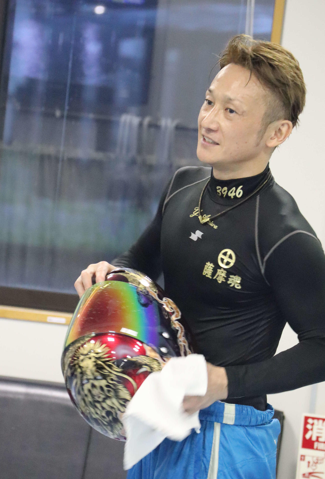 さすがに存在感が違う。蒲郡の看板を背負う赤岩善生が連勝発進を決めた
